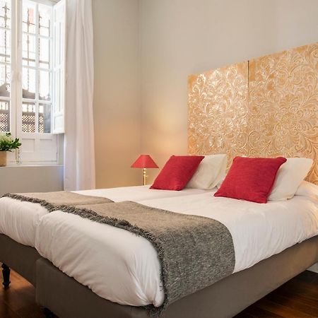 Imperial Luxury Apartment Севиля Екстериор снимка