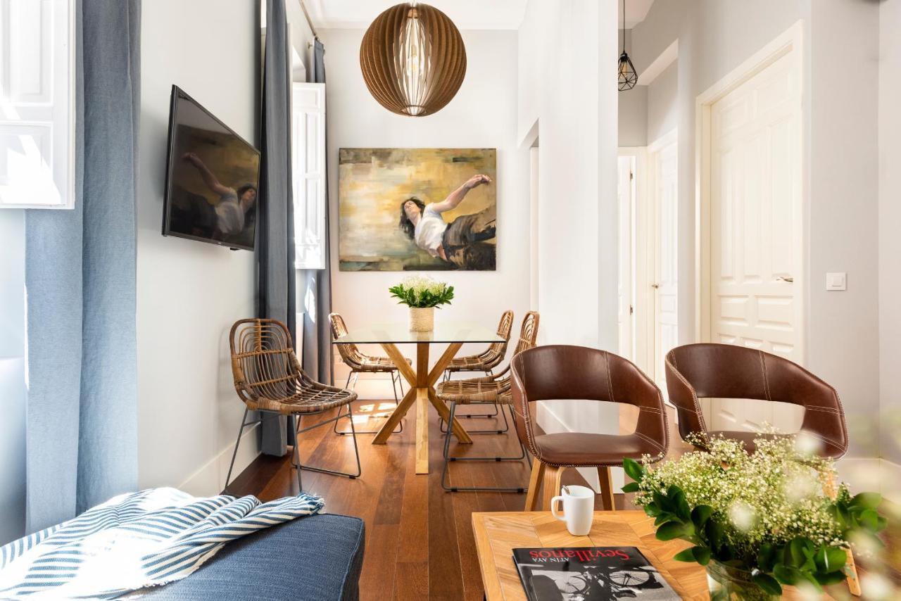 Imperial Luxury Apartment Севиля Екстериор снимка