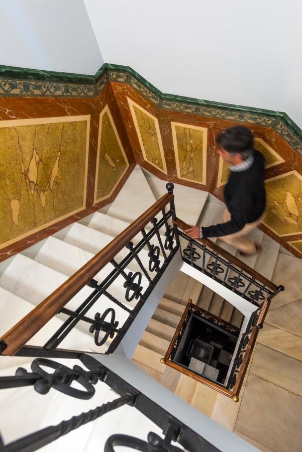 Imperial Luxury Apartment Севиля Екстериор снимка