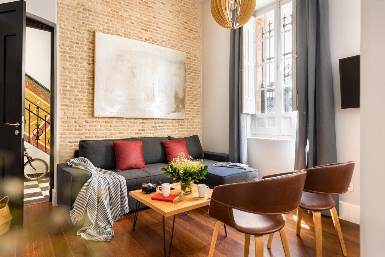 Imperial Luxury Apartment Севиля Екстериор снимка