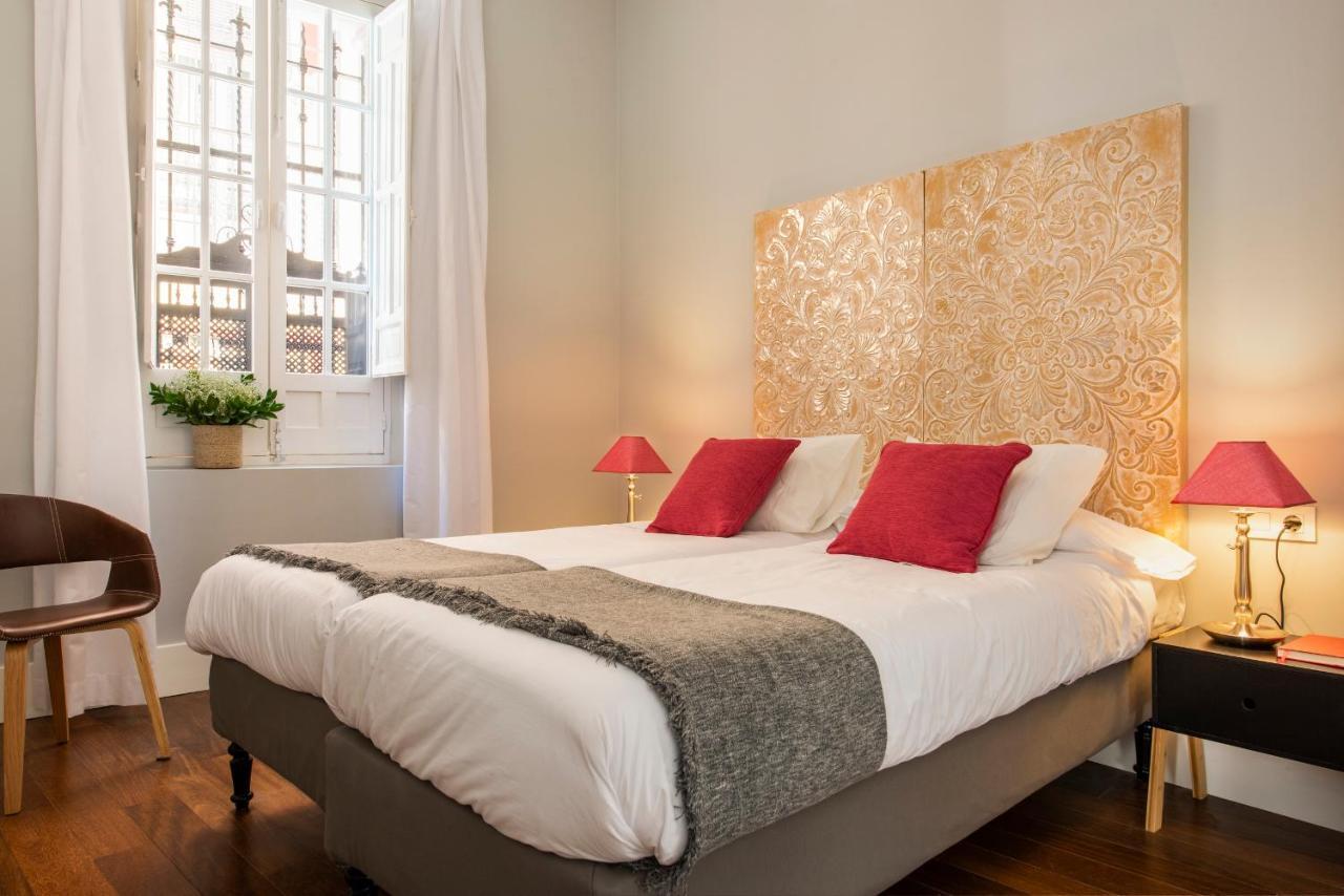 Imperial Luxury Apartment Севиля Екстериор снимка